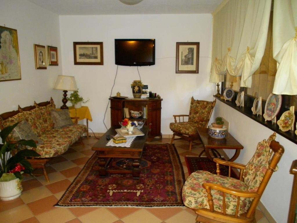 Affittacamere Lago Rotondo メッツァーナ エクステリア 写真