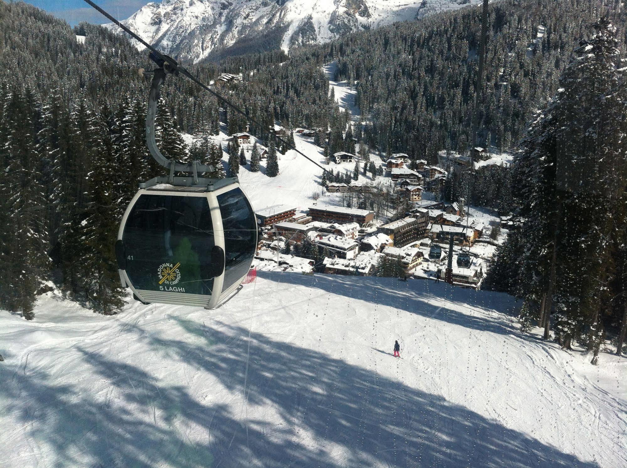 Affittacamere Lago Rotondo メッツァーナ エクステリア 写真